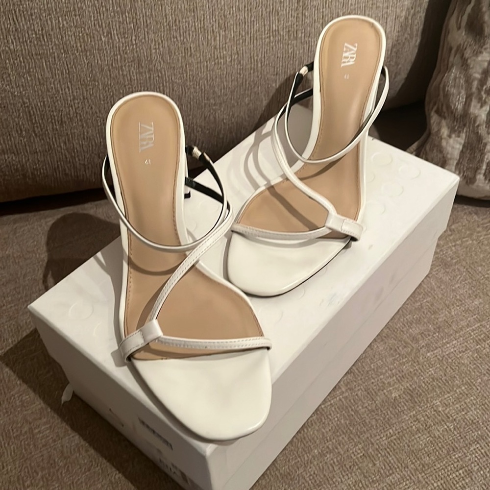 Zara Sandals Size 41